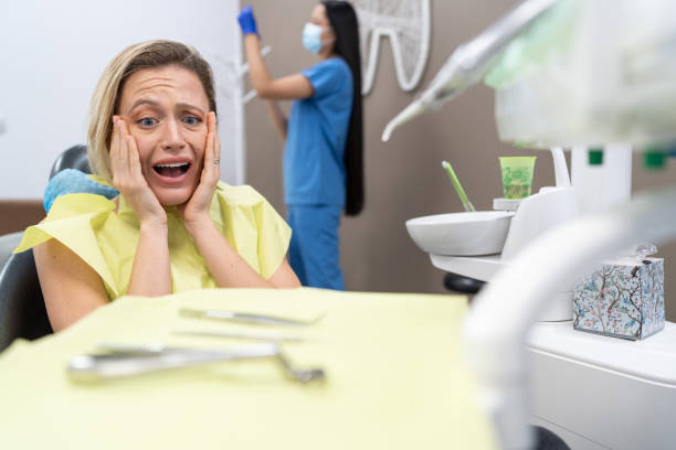 Best Emergency Tooth Extraction in Del Aire, CA